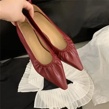 2024 Пролет и есен, новите супер меки сребристи обикновена обувки на плоска подметка с остри пръсти, женски балет апартаменти с малките пръсти, бабини обувки